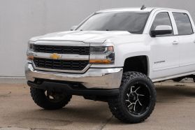 2018 Chevrolet Silverado 1500 Crew Cab - Image 5