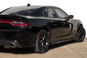 2020 Dodge Charger - Image 12