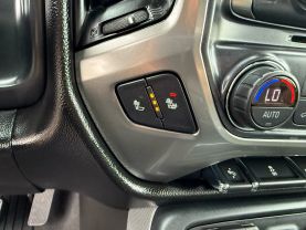2018 CHEVROLET SILVERADO 1500 CREW CAB PICKUP V8, ECOTEC3, 5.3 LITER Z71 LT PICKUP 4D 5 3/4 FT