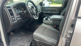 2016 RAM 1500 CREW CAB PICKUP V8, HEMI, 5.7 LITER BIG HORN PICKUP 4D 5 1/2 FT
