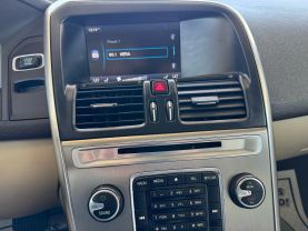 2013 VOLVO XC60 SUV 6-CYL, PZEV, 3.2 LITER 3.2 PREMIER SPORT UTILITY 4D
