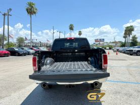 2017 Ram 1500 Crew Cab - Image 4