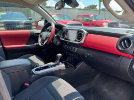 2021 TOYOTA TACOMA DOUBLE CAB PICKUP V6, 3.5 LITER SR5 PICKUP 4D 5 FT