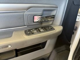2017 RAM 1500 CREW CAB PICKUP WHITE AUTOMATIC - Budget Used Car Sales