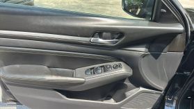 2019 Nissan Altima - Image 10