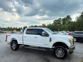 2017 Ford F250 Super Duty Crew Cab Lariat Pickup 4d 6 3/4 Ft - Image 10