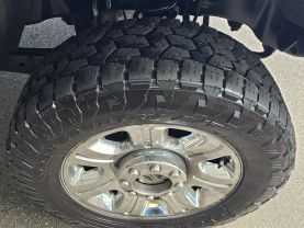 2013 Ford F350 Super Duty Crew Cablariat Pickup 4d 8 Ft - Image 34