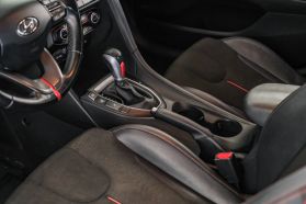 2019 HYUNDAI VELOSTER COUPE 4-CYL, 2.0 LITER 2.0 PREMIUM COUPE 3D