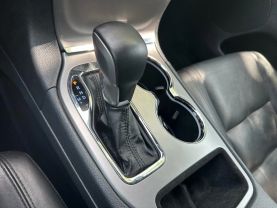 2020 JEEP GRAND CHEROKEE SUV V6, VVT, 3.6 LITER LIMITED SPORT UTILITY 4D at T&T Repairables - used car dealership in Spencer, Indiana.