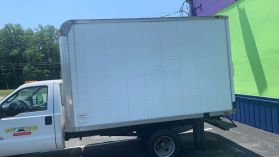 2006 FORD F350 SUPER DUTY REGULAR CAB & CHASSIS CAB CHASSIS V8, TURBO DSL 6.0L 141" W.B. 2D