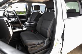 2018 Chevrolet Silverado 1500 Crew Cab - Image 4