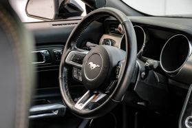 2015 Ford Mustang - Image 19