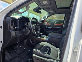 2023 Chevrolet Silverado 1500 Crew Cabrst Pickup 4d 5 3/4 Ft - Image 13