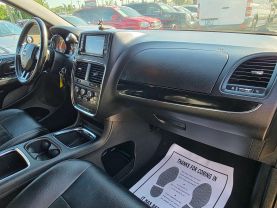 2017 DODGE GRAND CARAVAN PASSENGER PASSENGER V6, FLEX FUEL, 3.6 LITER SXT MINIVAN 4D