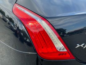 2013 Jaguar Xj - Image 38