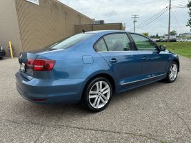 2017 VOLKSWAGEN JETTA SEDAN 4-CYL, TURBO, 1.8 LITER 1.8T SEL SEDAN 4D