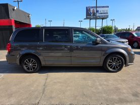 2017 DODGE GRAND CARAVAN PASSENGER PASSENGER V6, FLEX FUEL, 3.6 LITER SXT MINIVAN 4D