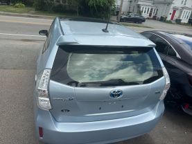 2013 Toyota Prius V - Image 8
