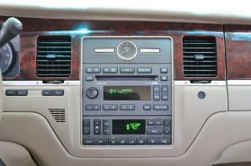 2008 LINCOLN TOWN CAR