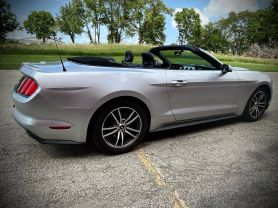 2015 Ford Mustang - Image 5