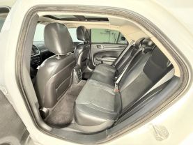 2016 CHRYSLER 300 SEDAN V6, 3.6 LITER 300C SEDAN 4D