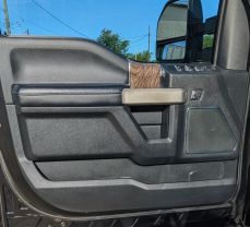 2019 FORD F250 SUPER DUTY CREW CAB PICKUP V8, TURBO DIESEL, 6.7 LITER LARIAT PICKUP 4D 6 3/4 FT