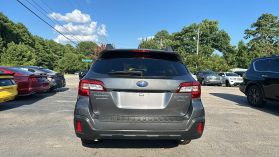 2018 Subaru Outback - Image 6