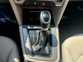2017 HYUNDAI ELANTRA SEDAN 4-CYL, 2.0 LITER SE SEDAN 4D