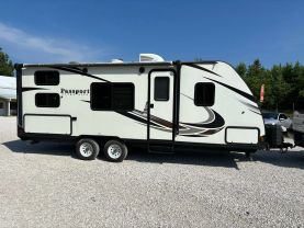 2017 KEYSTONE RV PASSPORT EXPRESS RV - 239ML at T&T Repairables - used car dealership in Spencer, Indiana.