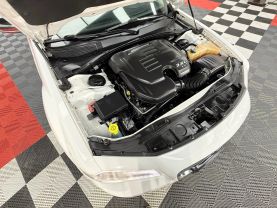 2016 CHRYSLER 300 SEDAN V6, 3.6 LITER 300C SEDAN 4D