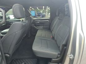 2019 RAM 1500 CREW CAB PICKUP V8, HEMI, 5.7 LITER BIG HORN PICKUP 4D 5 1/2 FT