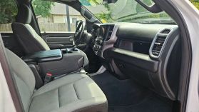 2023 Ram 1500 Crew Cab - Image 8
