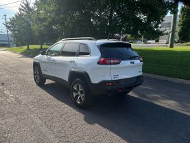 2018 JEEP CHEROKEE SUV 4-CYL, 2.4 LITER TRAILHAWK SPORT UTILITY 4D