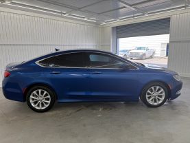 2016 CHRYSLER 200