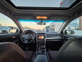 2016 Toyota Camry - Image 20