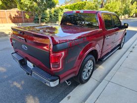 2017 FORD F150 SUPERCREW CAB LARIAT PICKUP 4D 5 1/2 FT