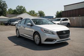 2017 HYUNDAI SONATA HYBRID SEDAN 4-CYL, HYBRID, 2.0 LITER SE SEDAN 4D