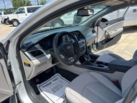 2016 HYUNDAI SONATA SEDAN 4-CYL, 2.4 LITER SE SEDAN 4D at Motors On Wheels - used car dealership in Houston, Texas.