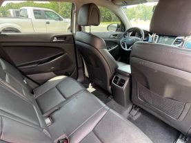 2017 Hyundai Tucson - Image 32