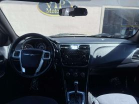 2014 CHRYSLER 200 SEDAN V6, FLEX FUEL, 3.6 LITER TOURING SEDAN 4D