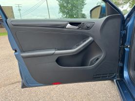 2017 VOLKSWAGEN JETTA SEDAN 4-CYL, TURBO, 1.8 LITER 1.8T SEL SEDAN 4D