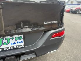2015 JEEP CHEROKEE SUV V6, 3.2 LITER LIMITED SPORT UTILITY 4D