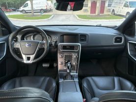 2017 VOLVO S60