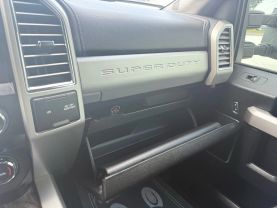 2017 Ford F250 Super Duty Crew Cab Lariat Pickup 4d 6 3/4 Ft - Image 36