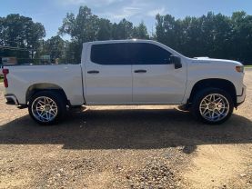 2021 CHEVROLET SILVERADO 1500 CREW CAB PICKUP 4-CYL, TURBO, 2.7 LITER CUSTOM PICKUP 4D 5 3/4 FT