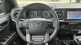 2023 Toyota Tacoma Double Cab - Image 10