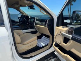 2019 FORD F250 SUPER DUTY CREW CAB PICKUP V8, TURBO DIESEL, 6.7 LITER LARIAT PICKUP 4D 6 3/4 FT
