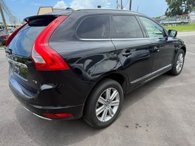 2017 VOLVO XC60 SUV 4-CYL, DRV-E, TURBO, 2.0L T5 INSCRIPTION SPORT UTILITY 4D