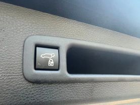 2022 TOYOTA SIENNA VAN 4-CYL, HYBRID, 2.5 LITER XLE MINIVAN 4D