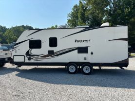 2017 KEYSTONE RV PASSPORT EXPRESS RV - 239ML at T&T Repairables - used car dealership in Spencer, Indiana.